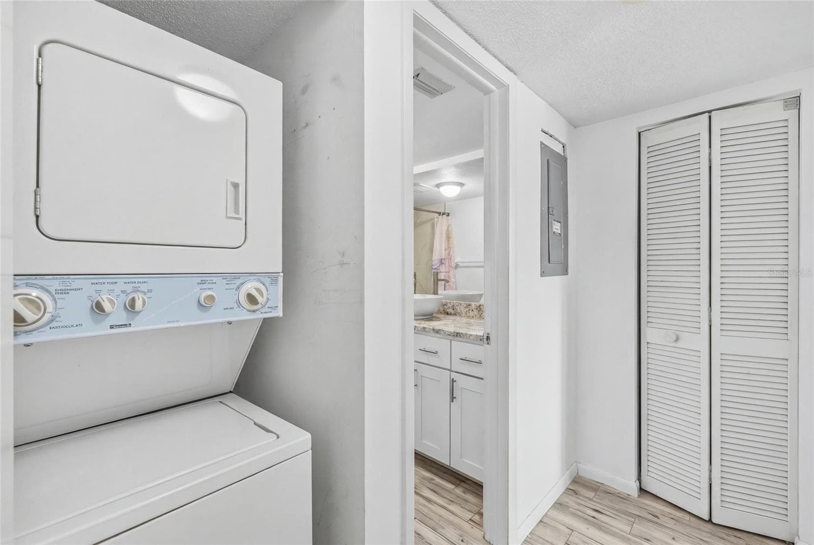 Condominium at 3002 W CLEVELAND ST #B6, TAMPA, photo 16 of 25