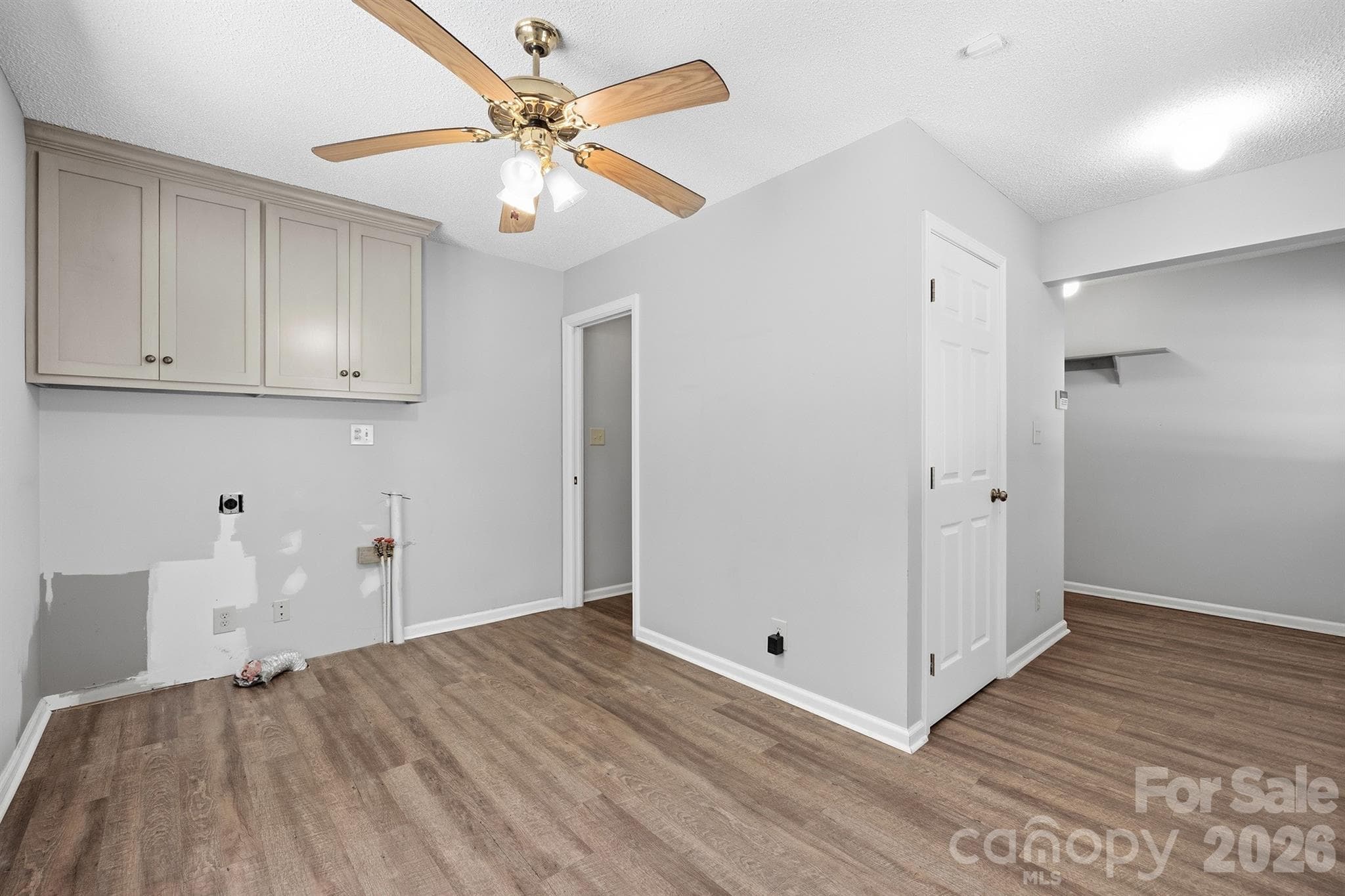 Laundry - 229 Rocky Lane, Lincolnton