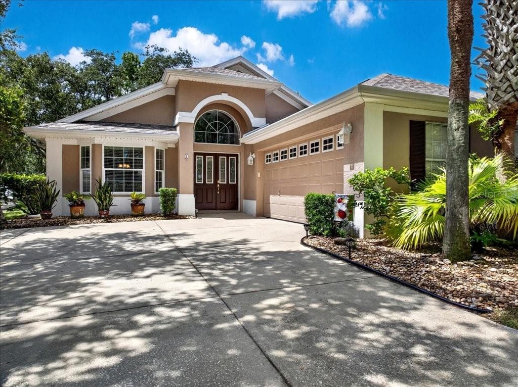 Single Family Residence at 1 GLENEAGLES PL, PALM COAST, photo 3 of 44