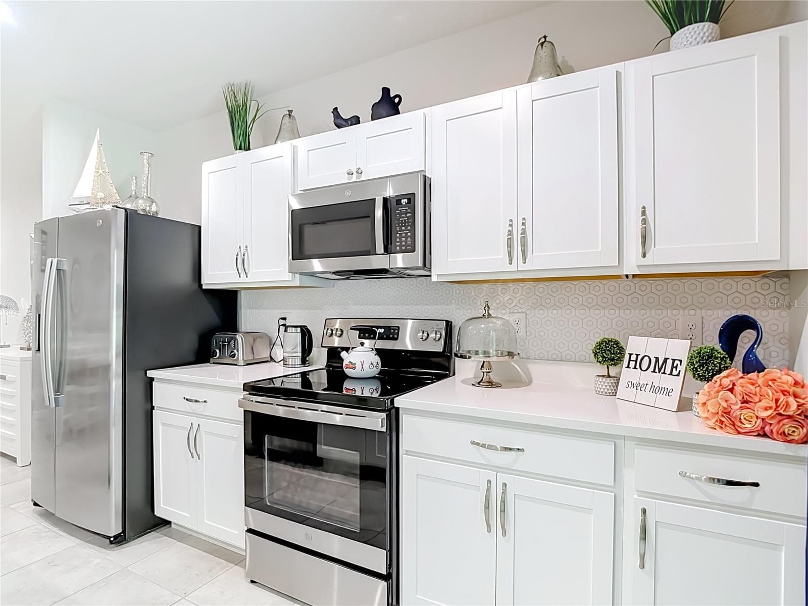 Townhouse at 12000 GRIZZLY LN, NEW PORT RICHEY, photo 4 of 55