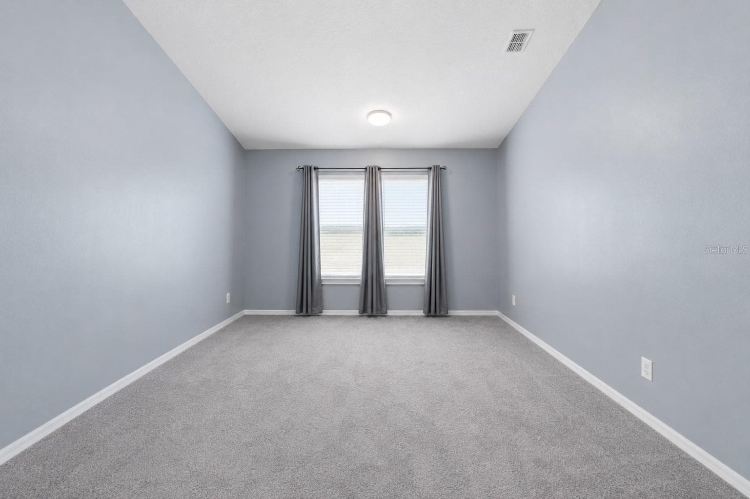 Virtual removal of boxes - 993 SCENIC VIEW CIR, MINNEOLA