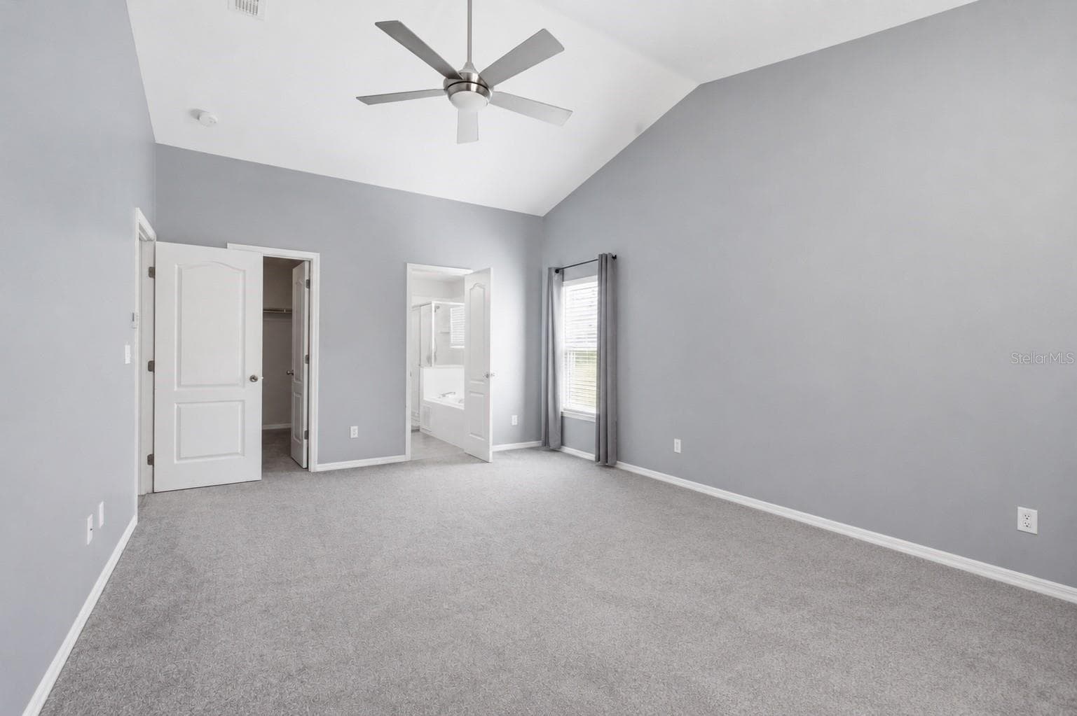 Virtual removal of boxes - 993 SCENIC VIEW CIR, MINNEOLA