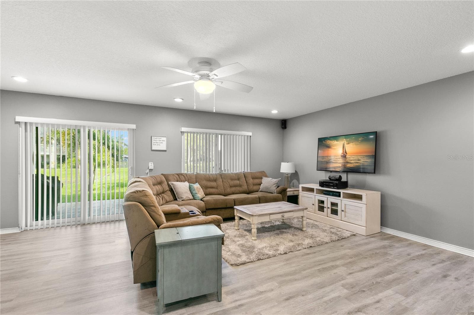 1st Level-MIL Suite/Den - 2376 HANOVER DR, DUNEDIN