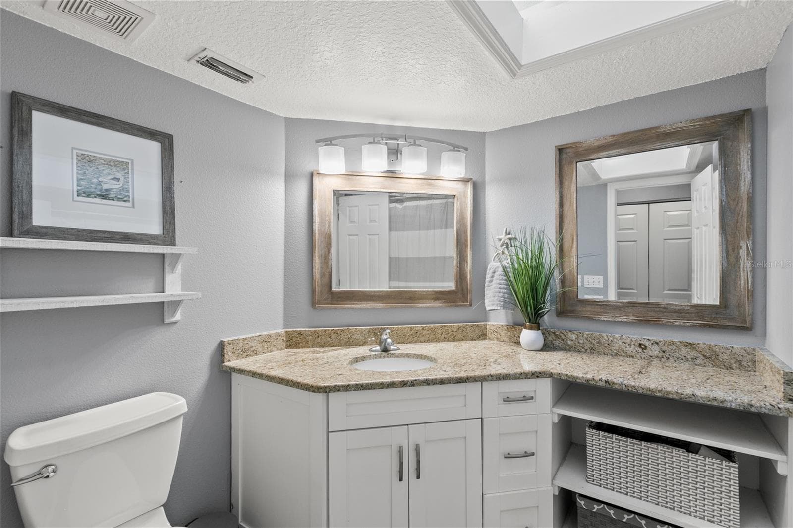 2nd Level Guest Bathroom - 2376 HANOVER DR, DUNEDIN