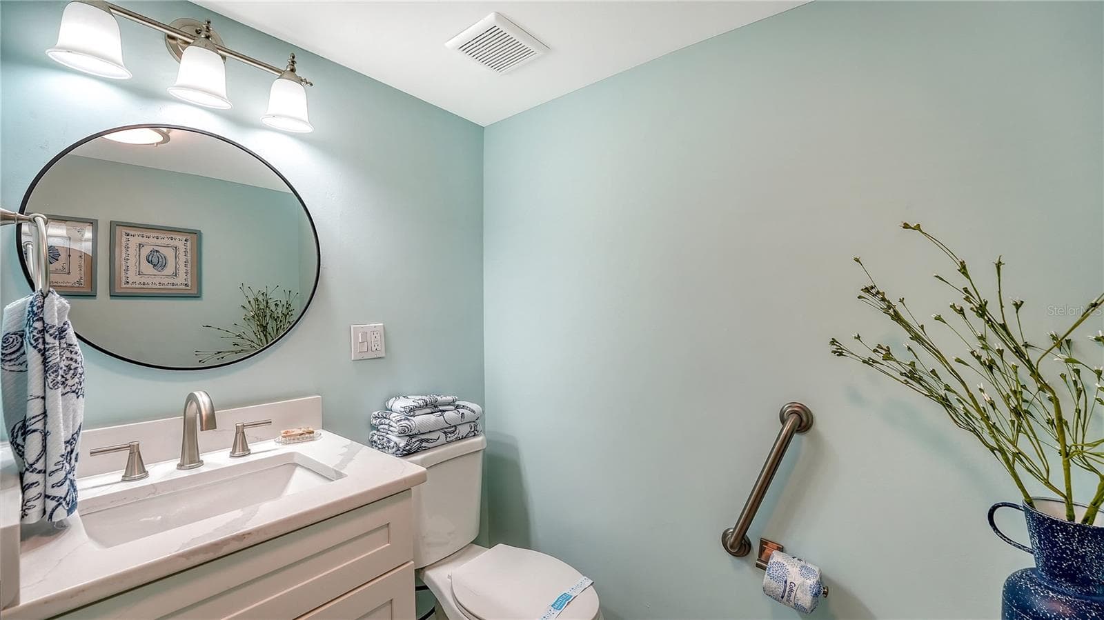 Condominium at 9000 BLIND PASS RD #303, SARASOTA, photo 16 of 25