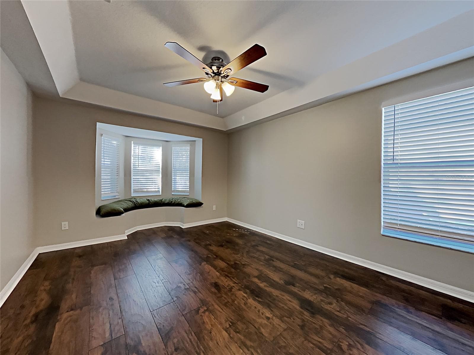 Single Family Residence at 404 SUMMER SAILS DR, VALRICO, photo 5 of 25