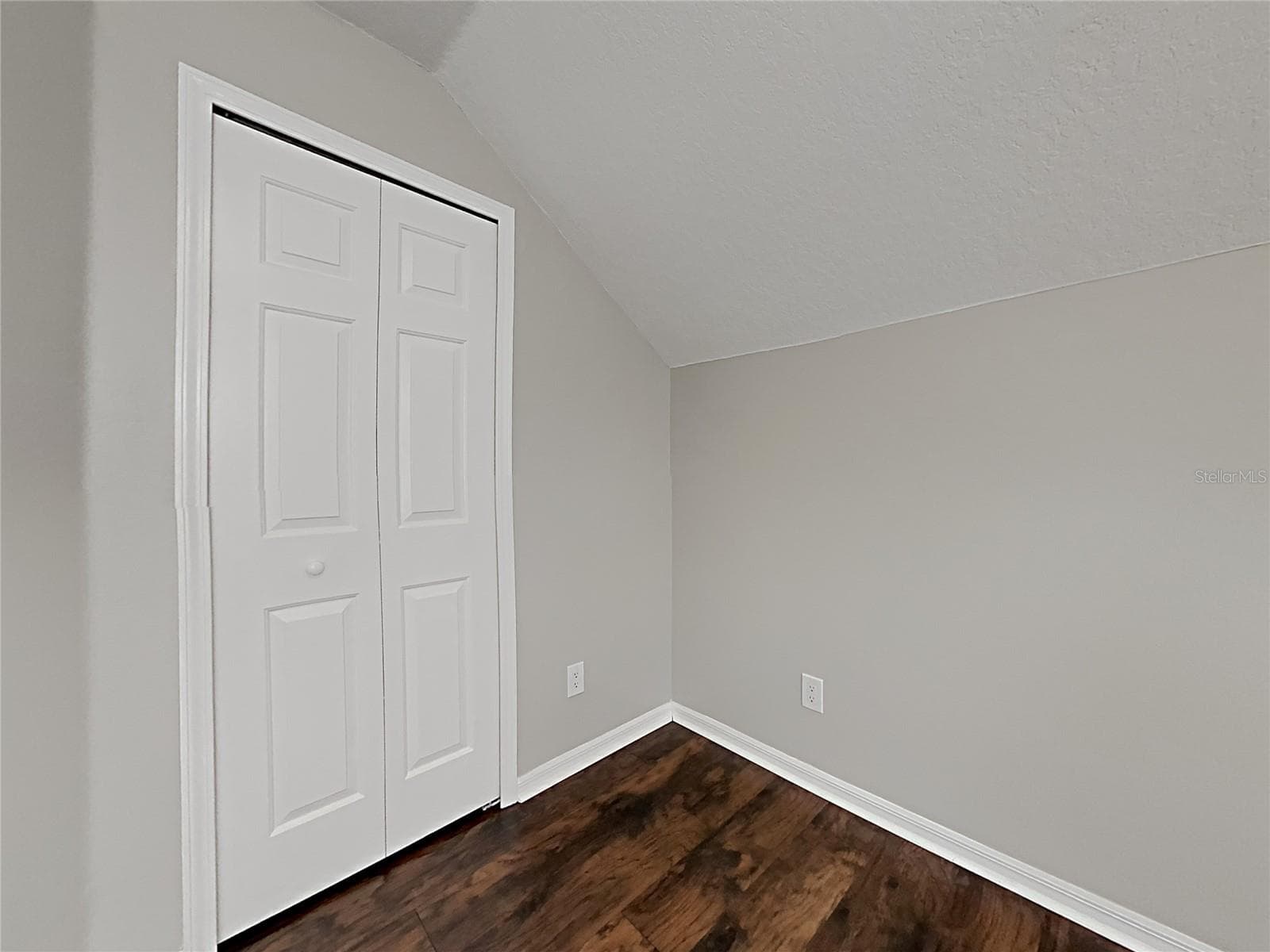 Single Family Residence at 404 SUMMER SAILS DR, VALRICO, photo 16 of 25