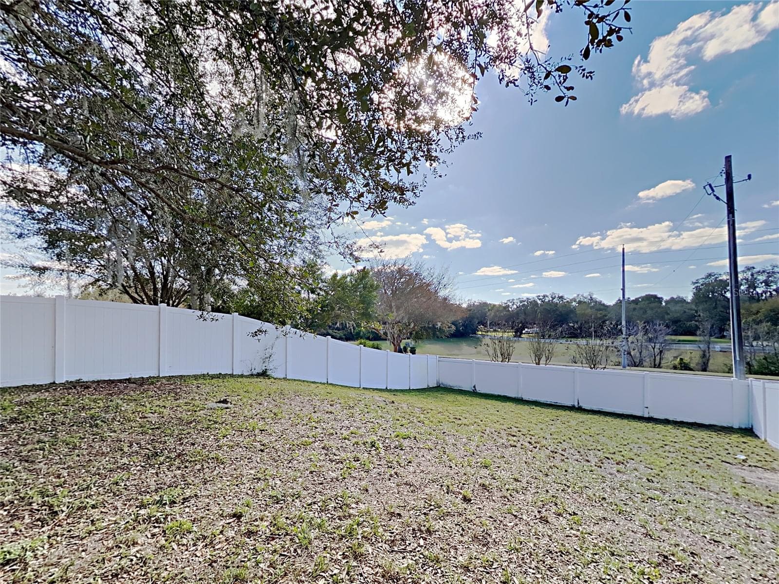 Single Family Residence at 404 SUMMER SAILS DR, VALRICO, photo 24 of 25
