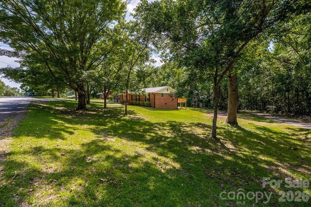 Single Family Residence at 139 E Forest Drive, Union, photo 6 of 42