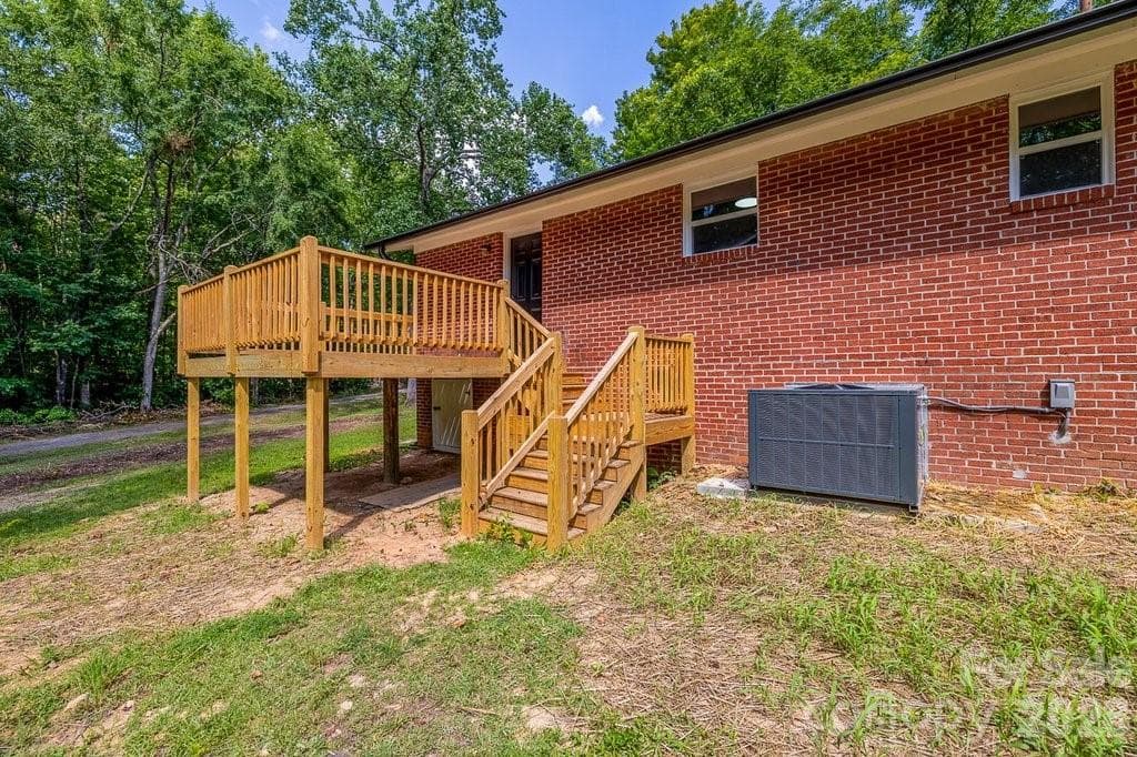 Single Family Residence at 139 E Forest Drive, Union, photo 34 of 42