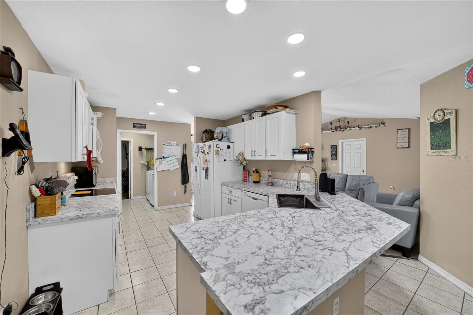 Single Family Residence at 304 MARION OAKS CRSE, OCALA, photo 22 of 73