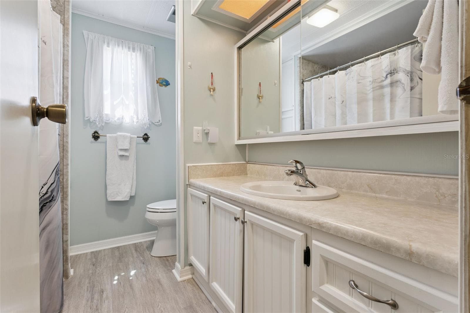BATHROOM 2 - 104 OLEANDER CV, LEESBURG