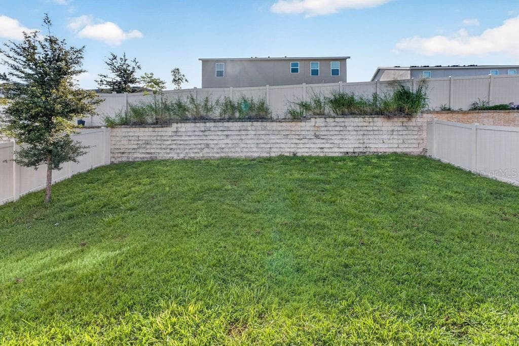 Single Family Residence at 594 BELLINGHAM WAY, MINNEOLA, photo 4 of 50
