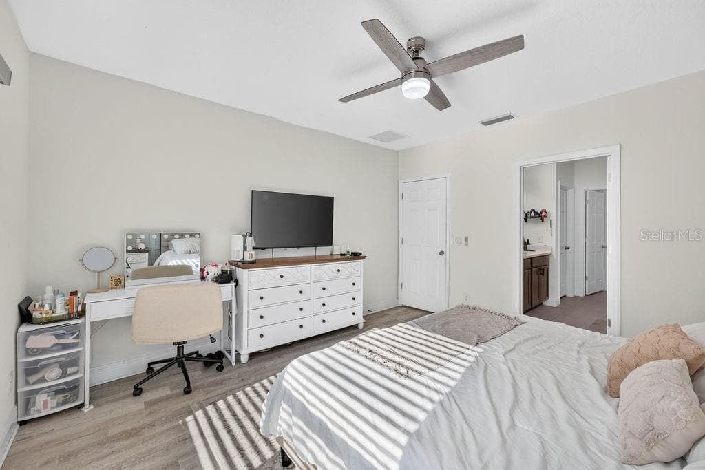 Single Family Residence at 594 BELLINGHAM WAY, MINNEOLA, photo 17 of 50