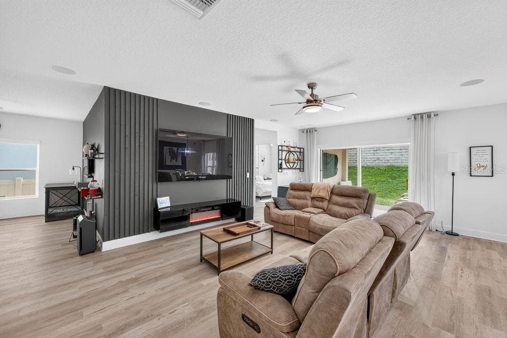 Single Family Residence at 594 BELLINGHAM WAY, MINNEOLA, photo 26 of 50
