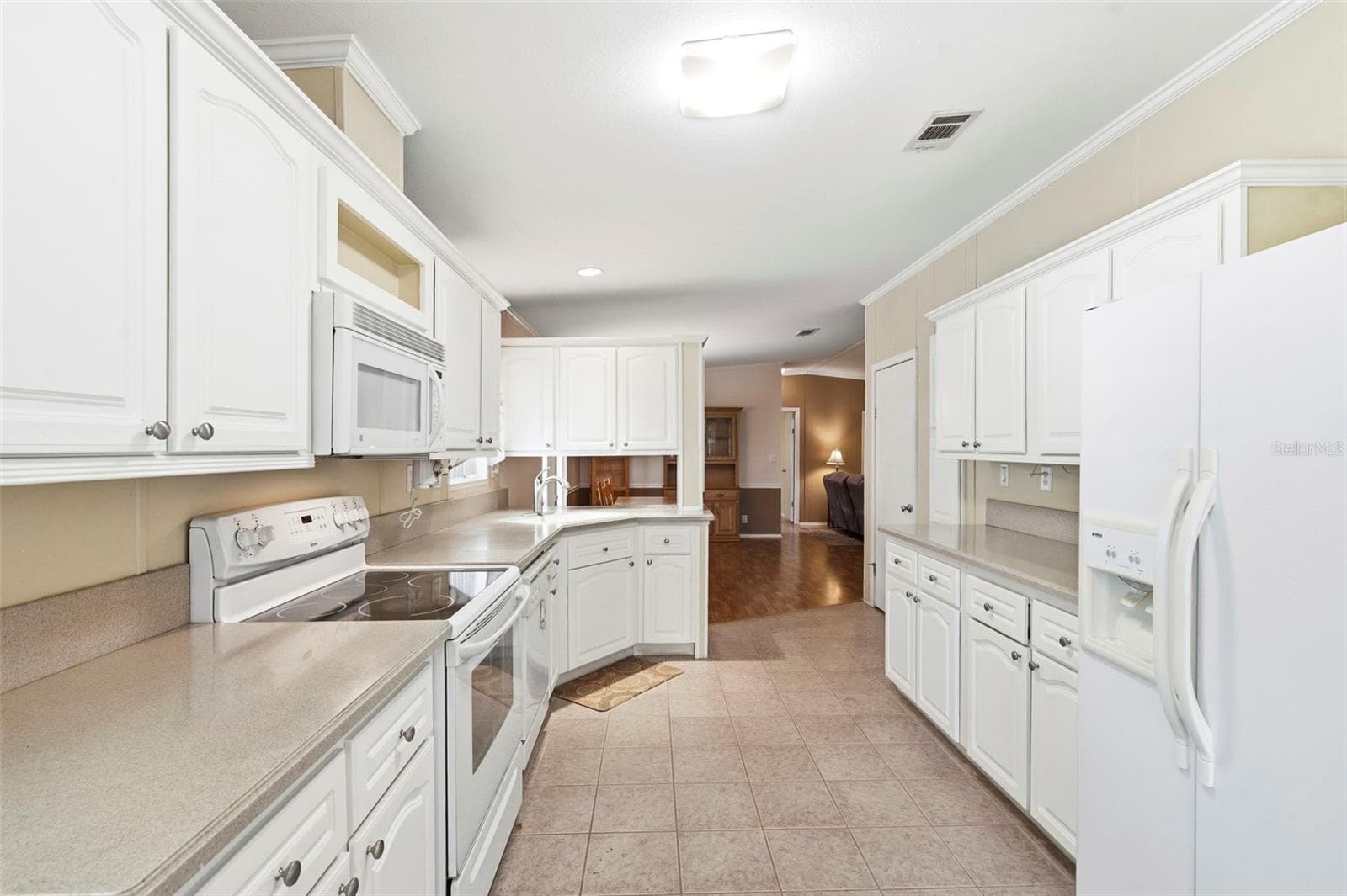 Manufactured Home at 9790 66TH ST N #357, PINELLAS PARK, photo 9 of 38