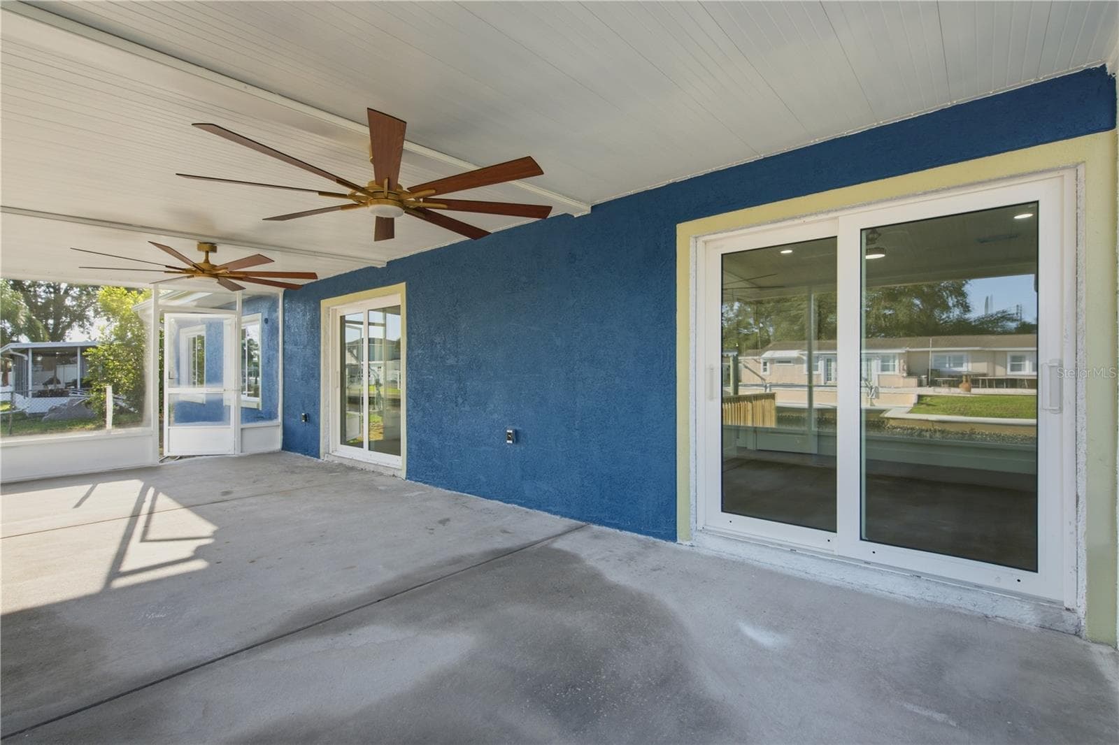 LANAI - 9460 TREASURE LN NE, ST PETERSBURG