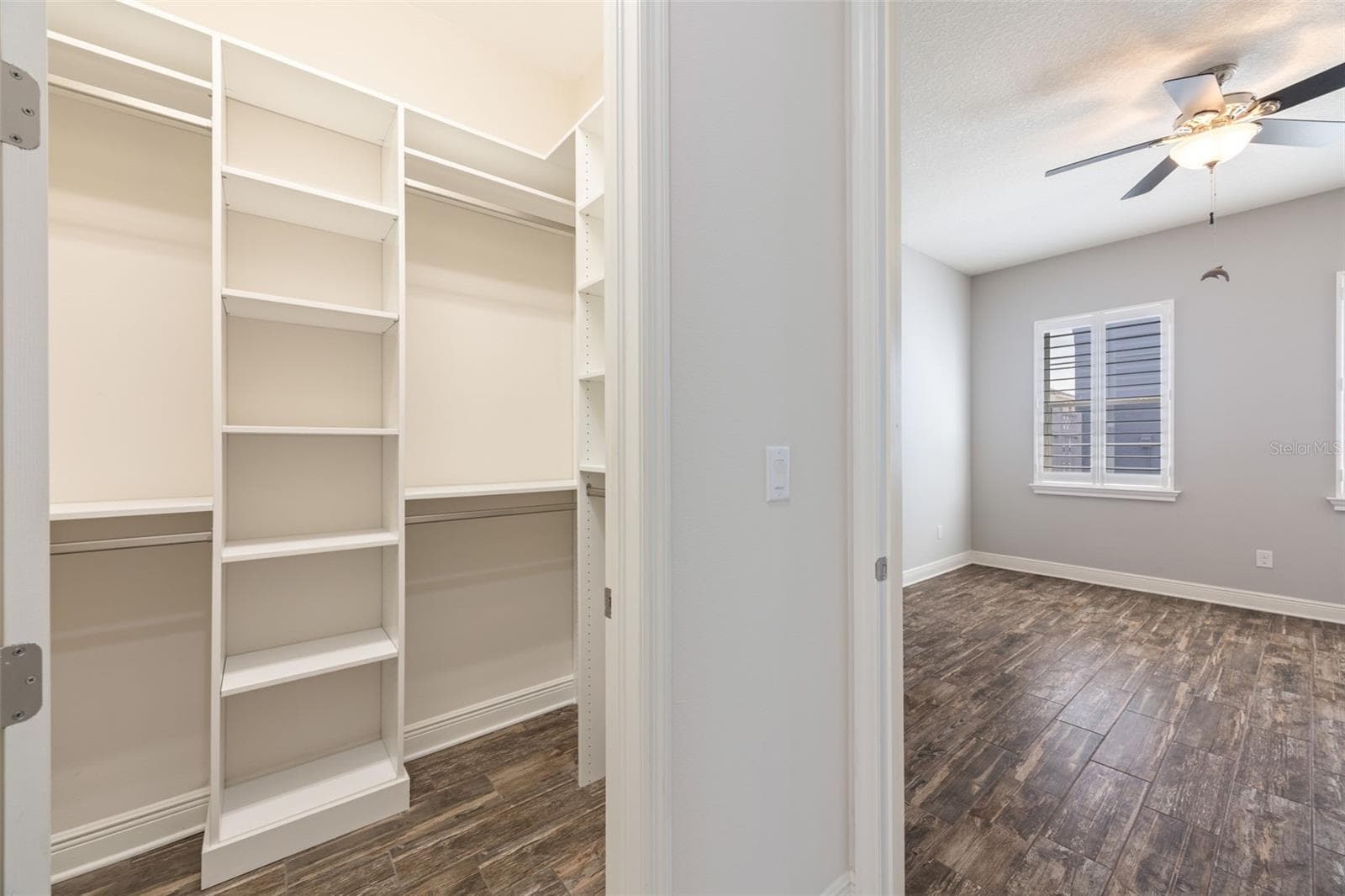 Master Closet 1 - 510 WINTERSIDE DR, APOLLO BEACH