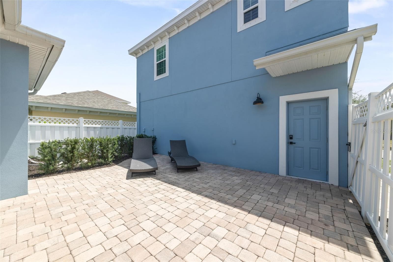 To Carriage House / Garage - 510 WINTERSIDE DR, APOLLO BEACH