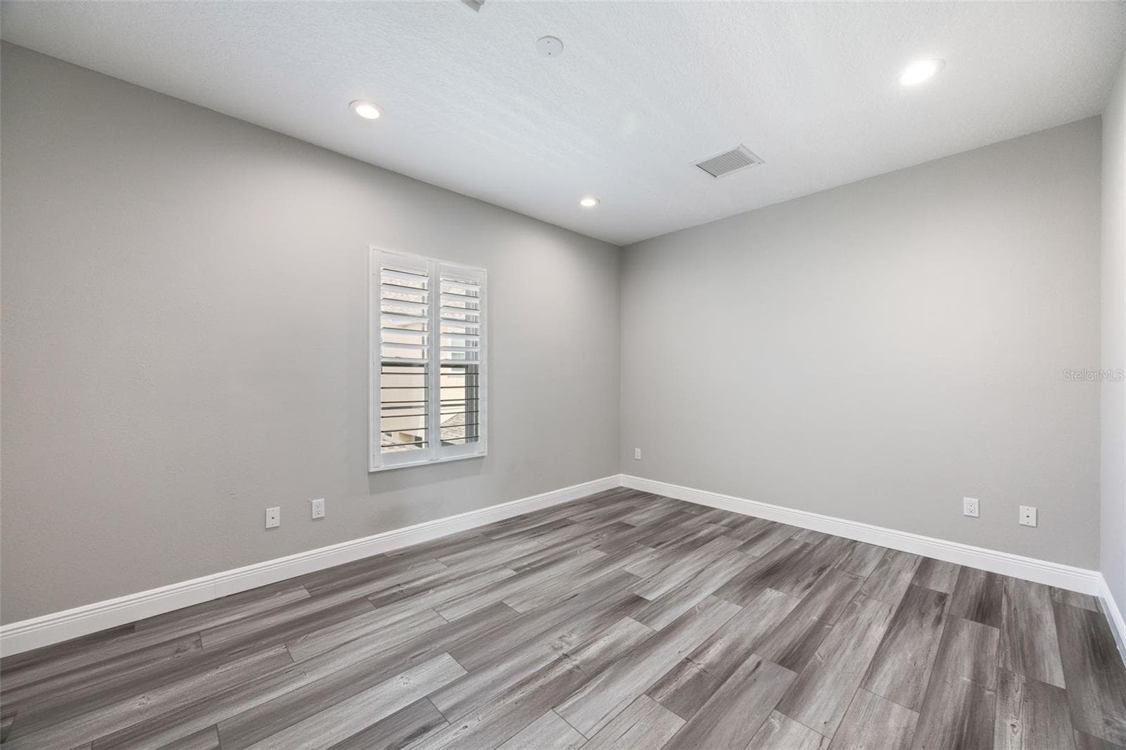 Carriage House Bedroom - 510 WINTERSIDE DR, APOLLO BEACH