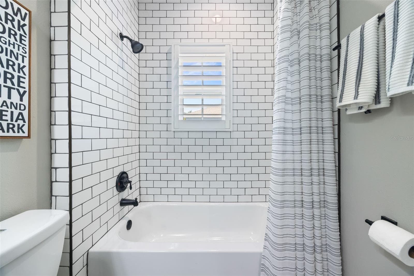 Carriage house Bathroom - 510 WINTERSIDE DR, APOLLO BEACH