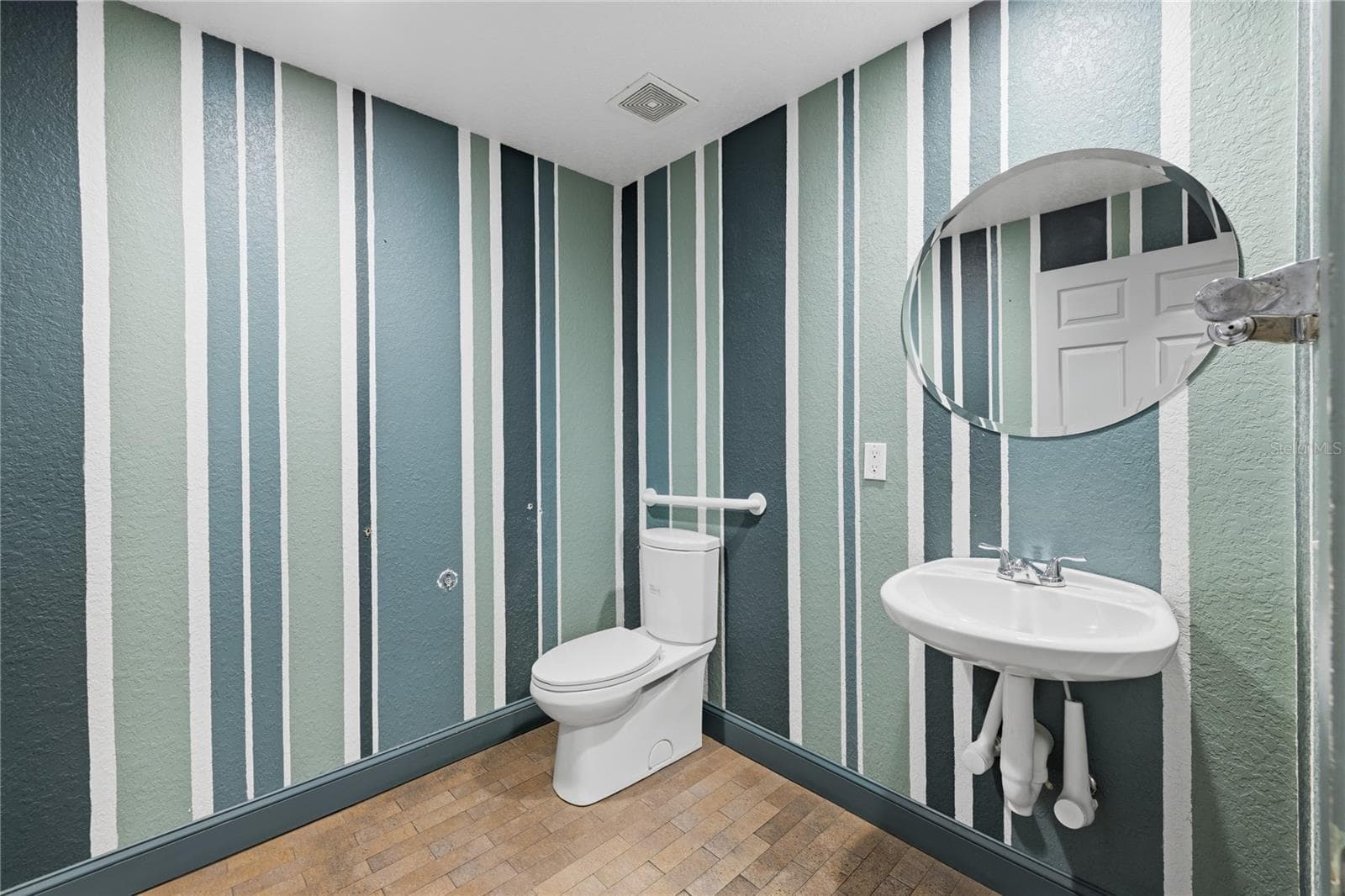Bathroom - 2250 N VOLUSIA AVE, ORANGE CITY