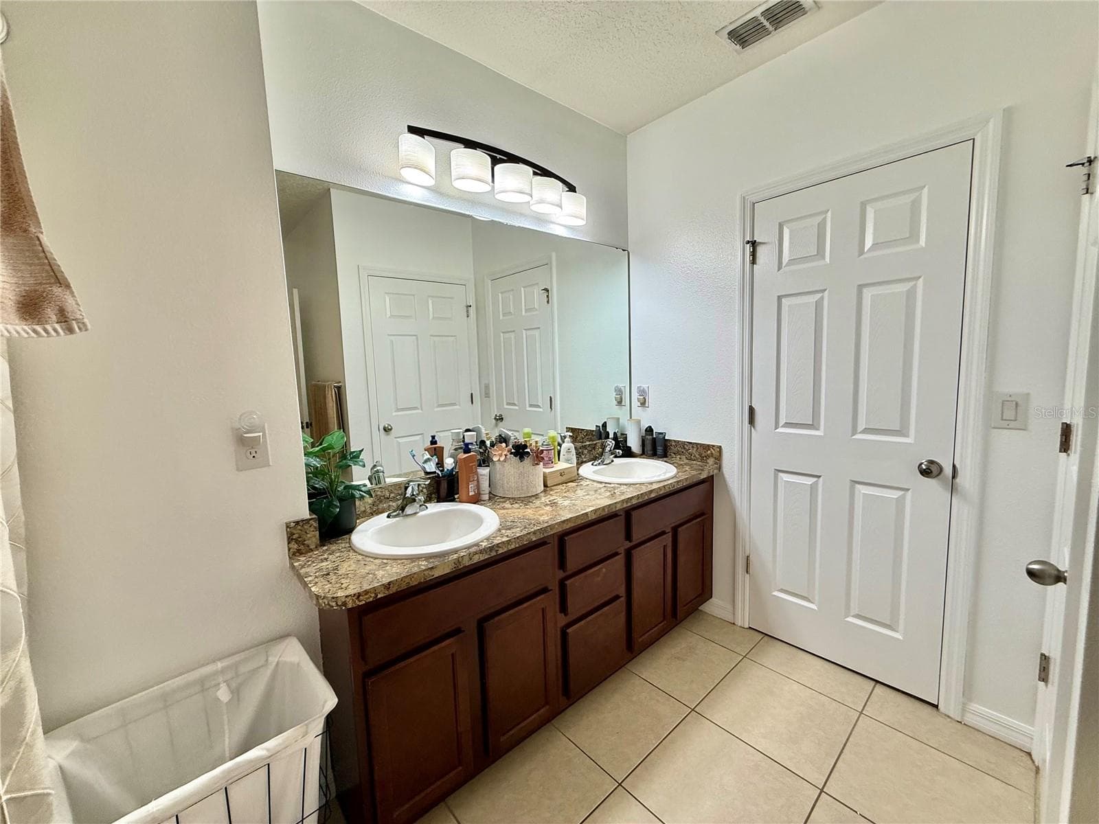 Single Family Residence at 331 ALDER AVE SE, PALM BAY, photo 9 of 19