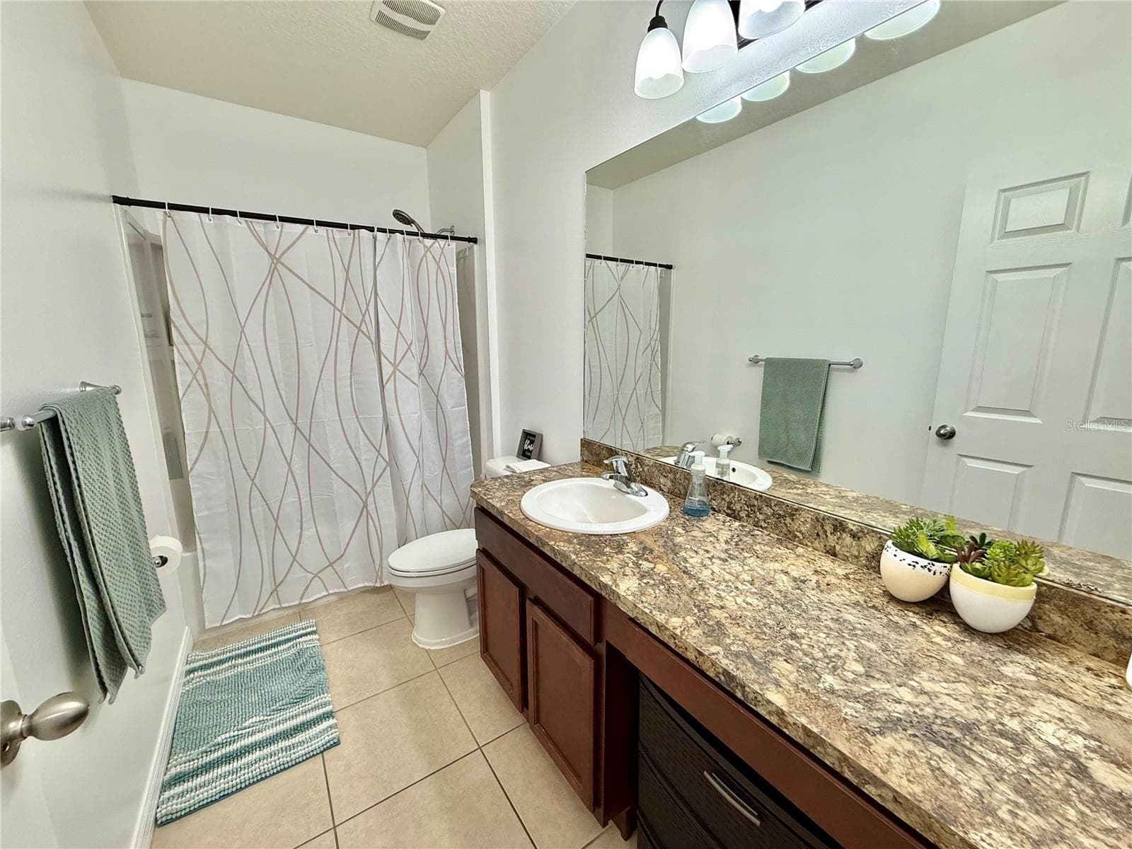 Single Family Residence at 331 ALDER AVE SE, PALM BAY, photo 13 of 19