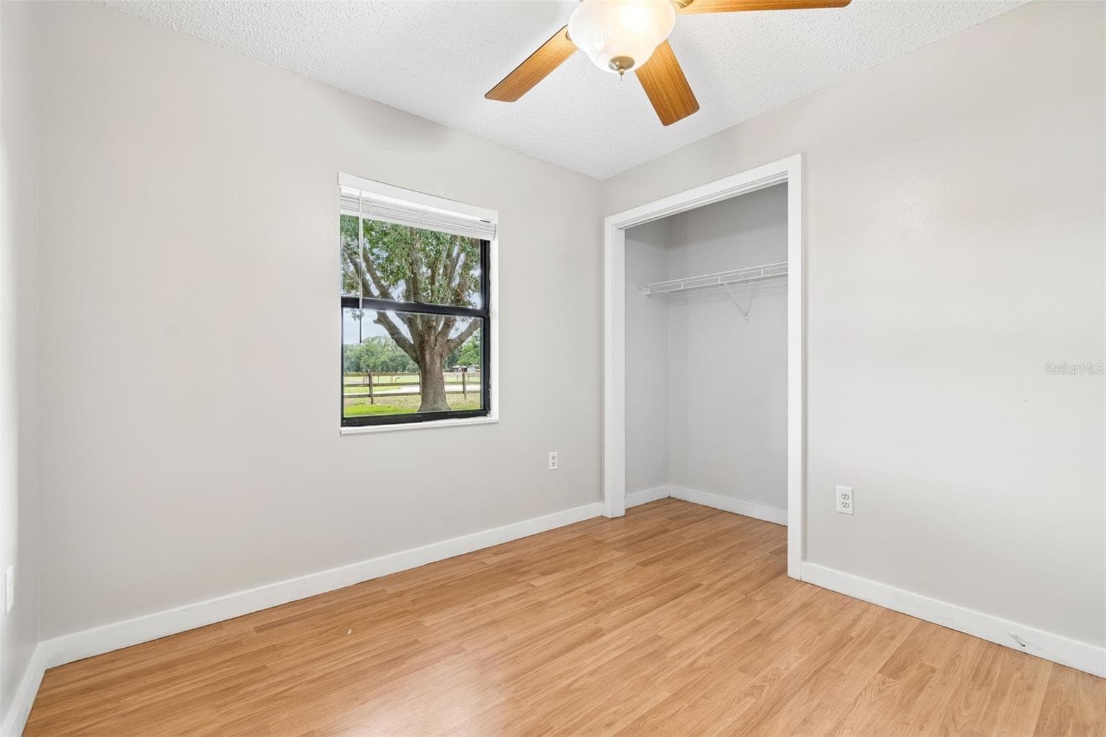 Single Family Residence at 336 CORBETT RD, LITHIA, photo 21 of 47