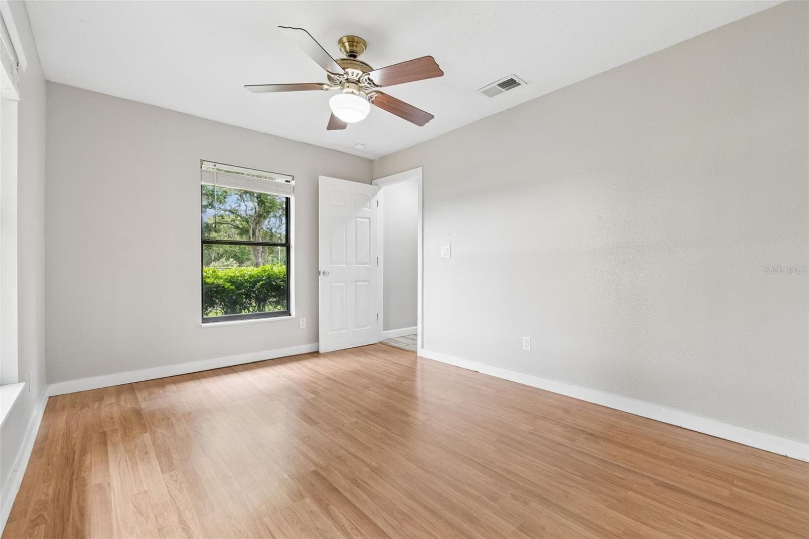 Single Family Residence at 336 CORBETT RD, LITHIA, photo 31 of 47