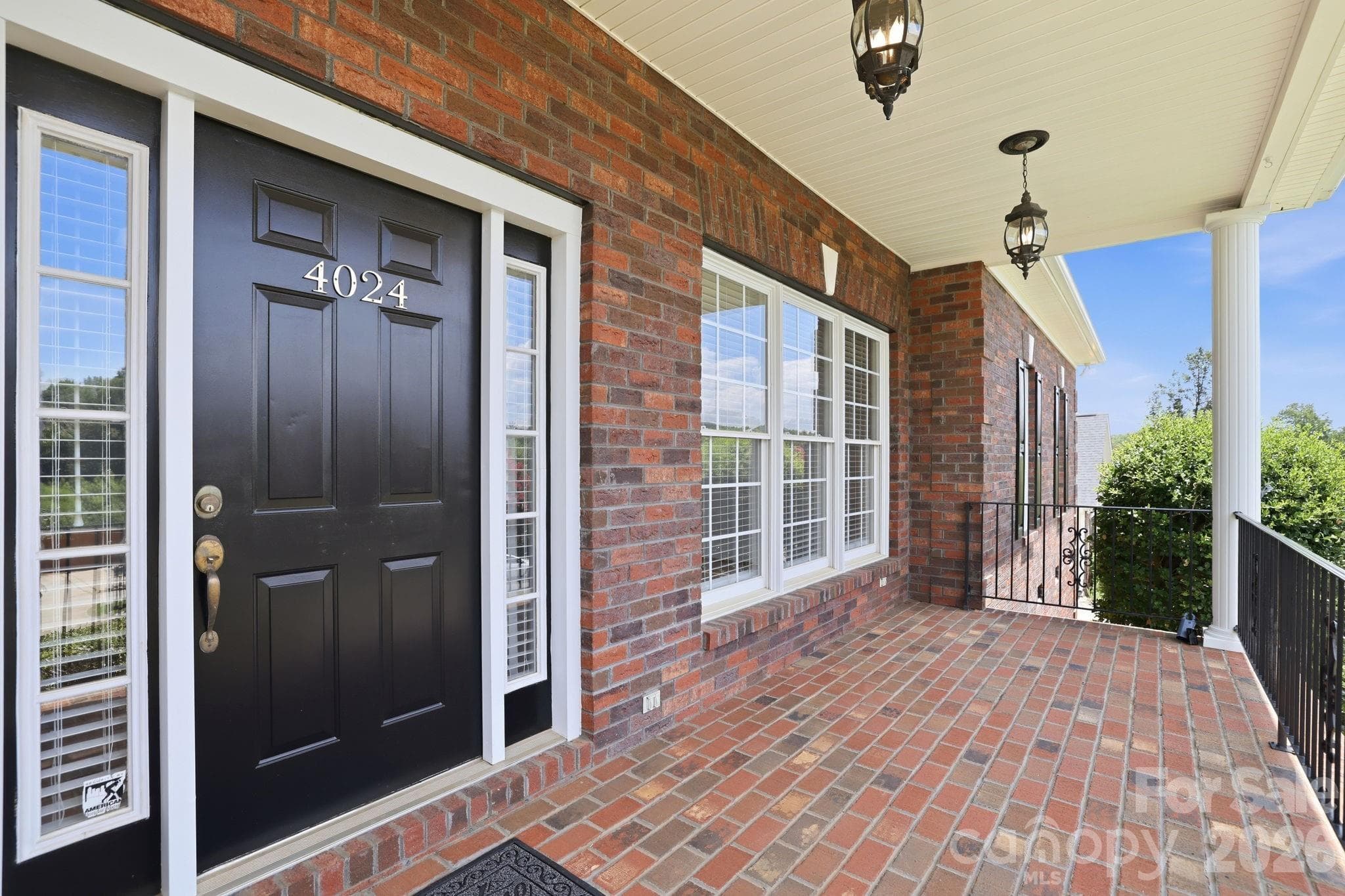Single Family Residence at 4024 Wild Nursery Court, Charlotte, photo 3 of 39