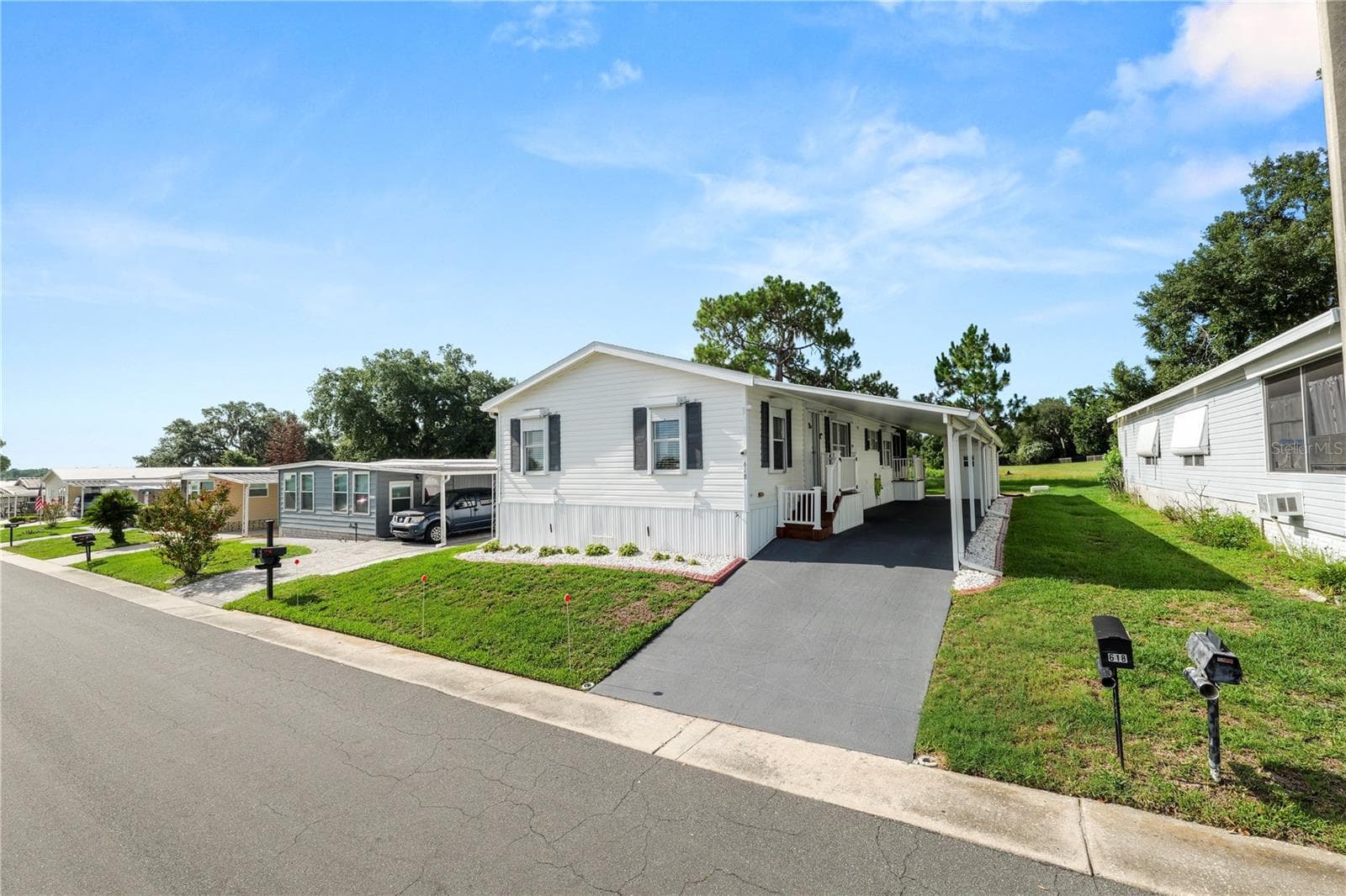 Manufactured Home at 618 CASSANDRA LN, LAKELAND, photo 2 of 53