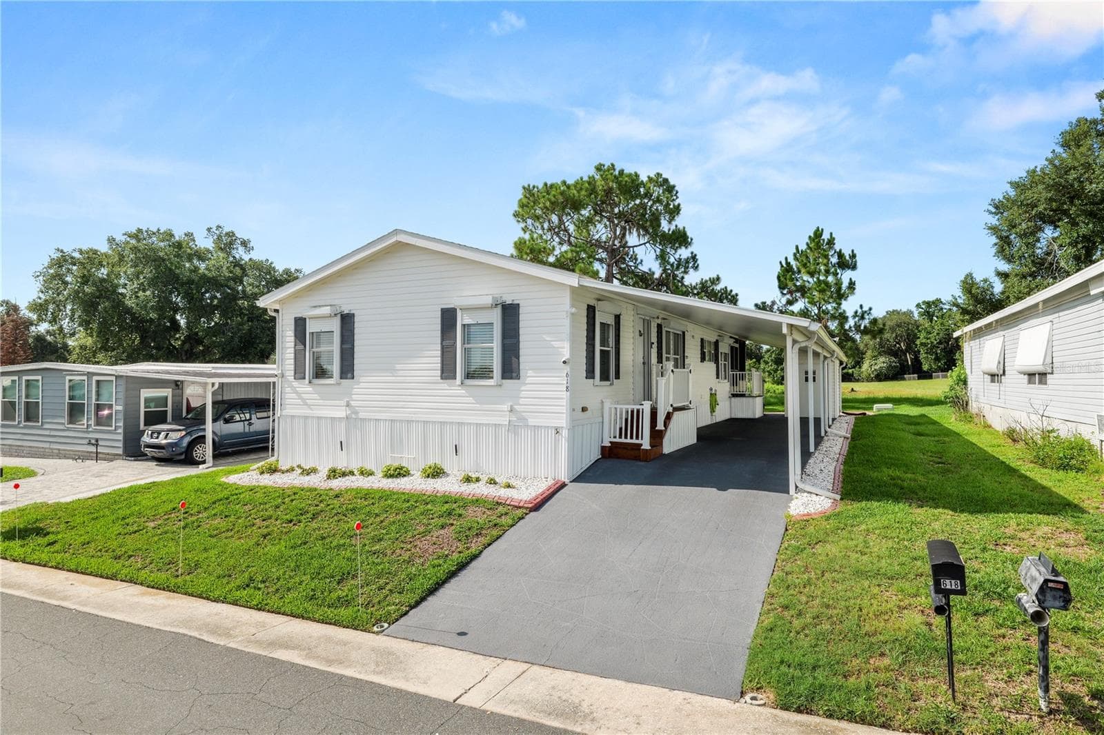 Manufactured Home at 618 CASSANDRA LN, LAKELAND, photo 3 of 53