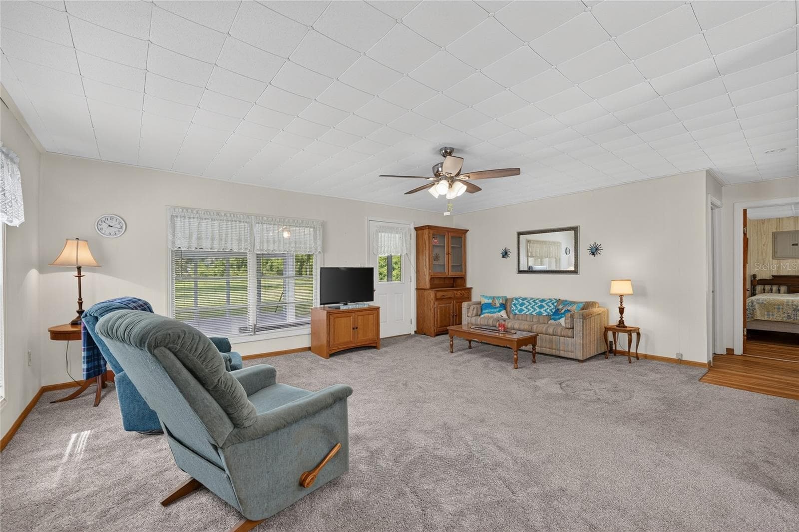 Single Family Residence at 148 LAKE SHORE TER, INTERLACHEN, photo 12 of 54