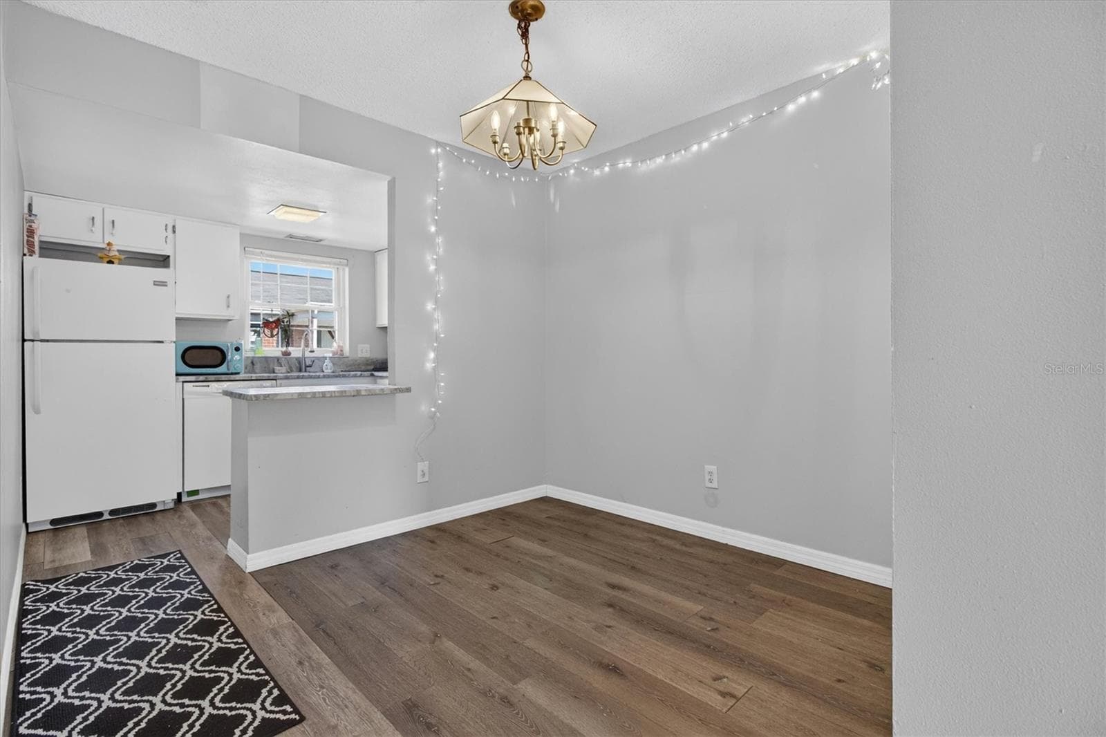 Condominium at 8522 10TH ST N #D, ST PETERSBURG, photo 9 of 29