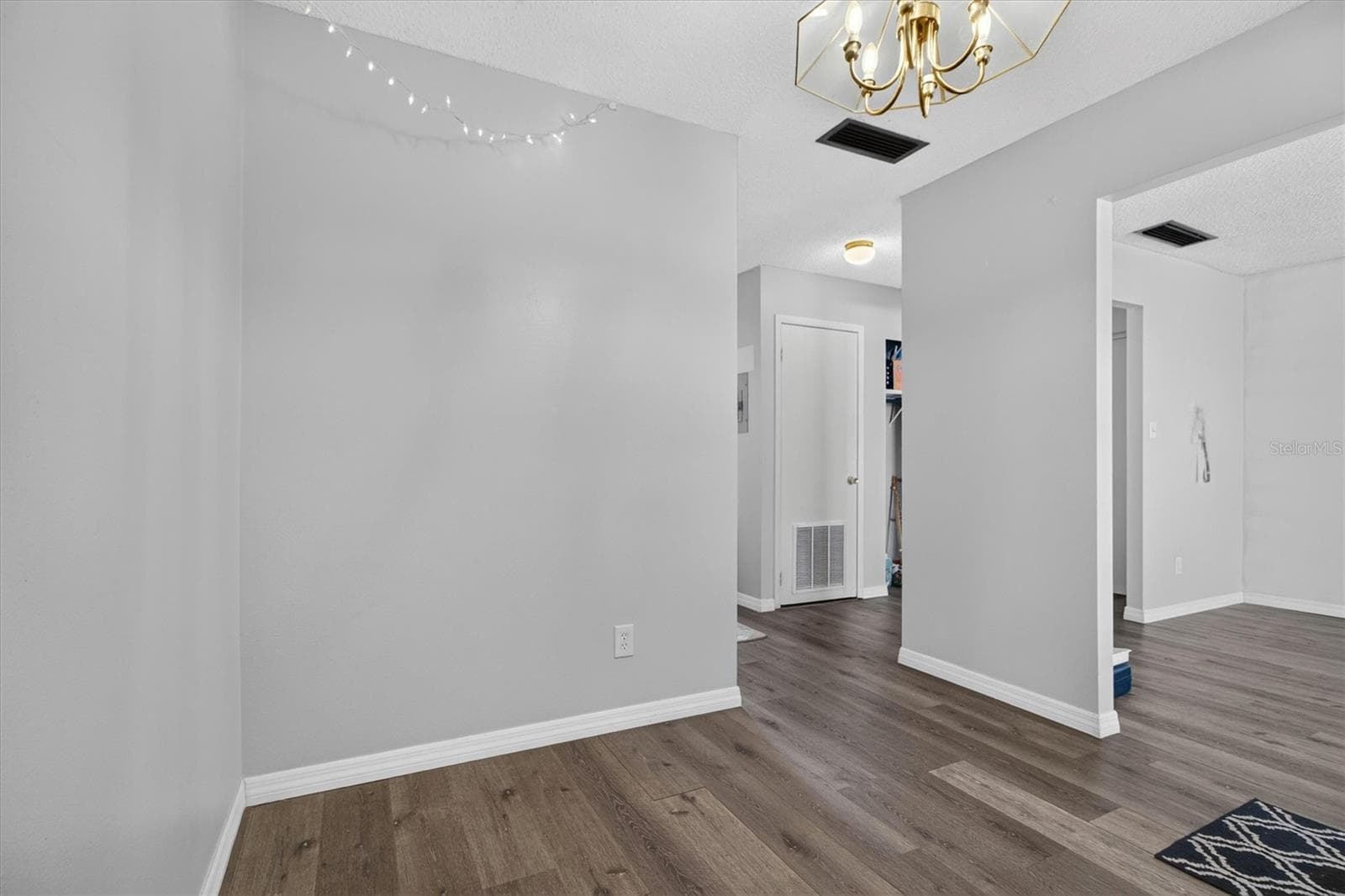 Condominium at 8522 10TH ST N #D, ST PETERSBURG, photo 11 of 29
