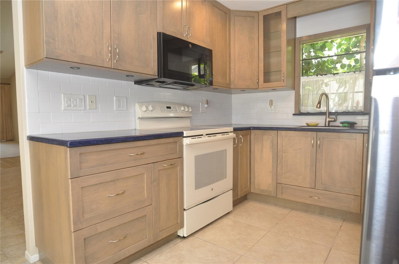 kitchen - 5565 SALEM SQUARE DR N, PALM HARBOR