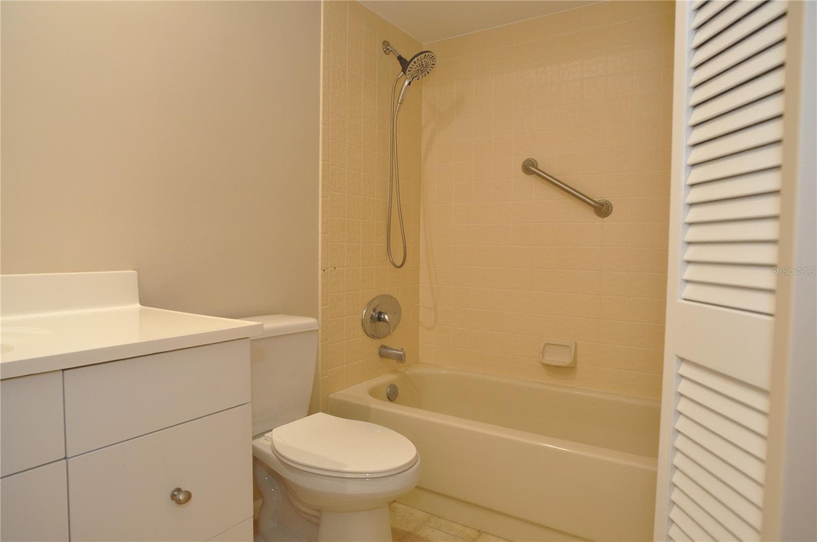 Primary bath - 5565 SALEM SQUARE DR N, PALM HARBOR