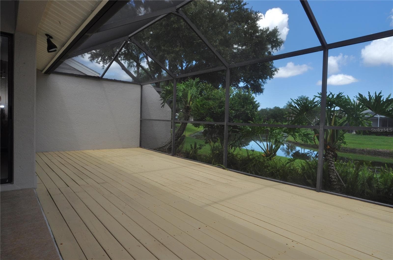 Lanat - 5565 SALEM SQUARE DR N, PALM HARBOR