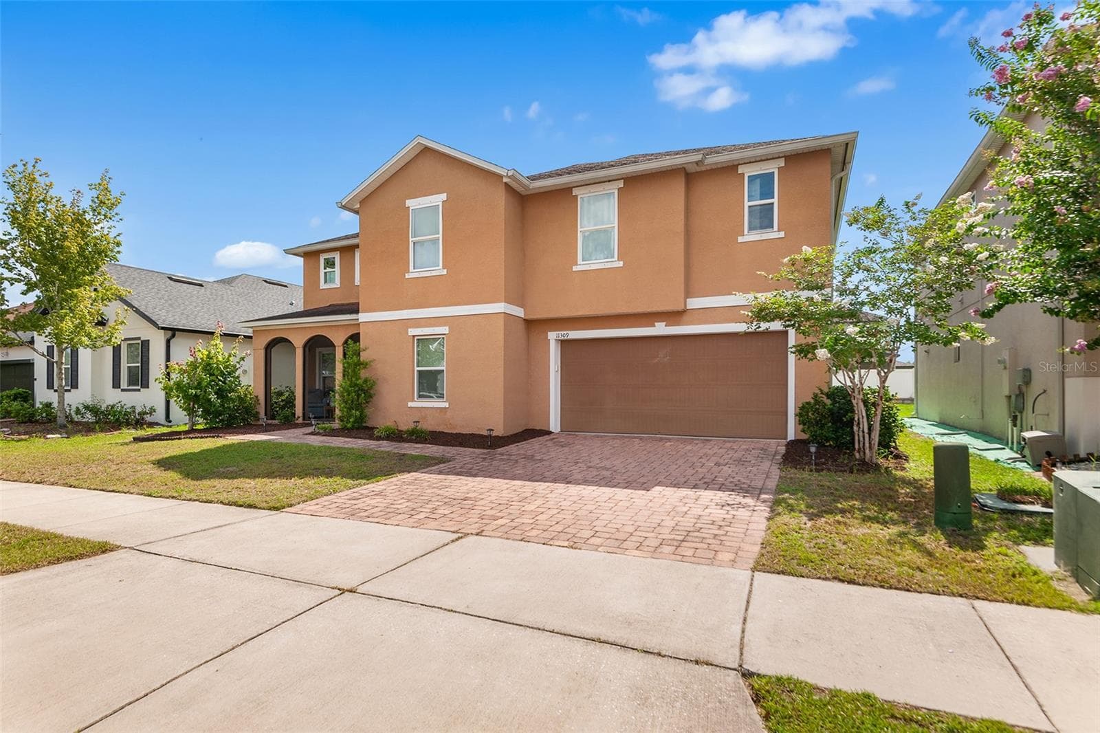 Single Family Residence at 11309 BRIGHTON KNOLL LOOP, RIVERVIEW, photo 2 of 23