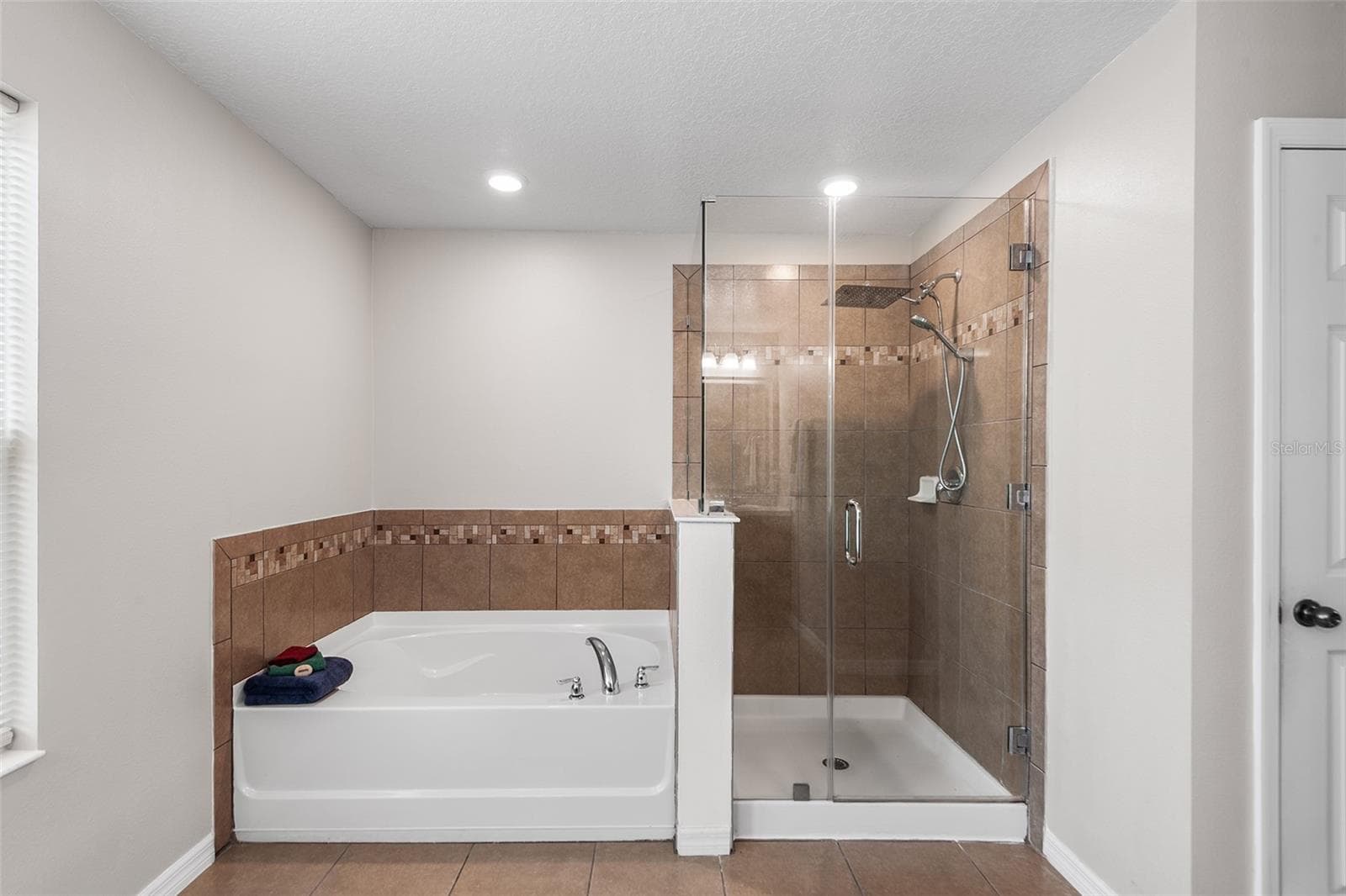 Single Family Residence at 11309 BRIGHTON KNOLL LOOP, RIVERVIEW, photo 14 of 23