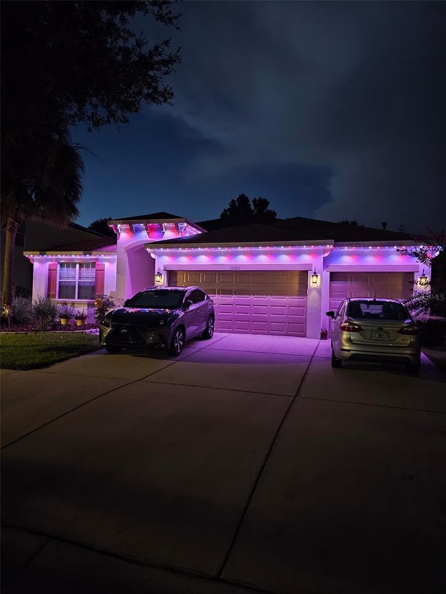 Gemstone Lights - 15601 STARLING WATER DR, LITHIA