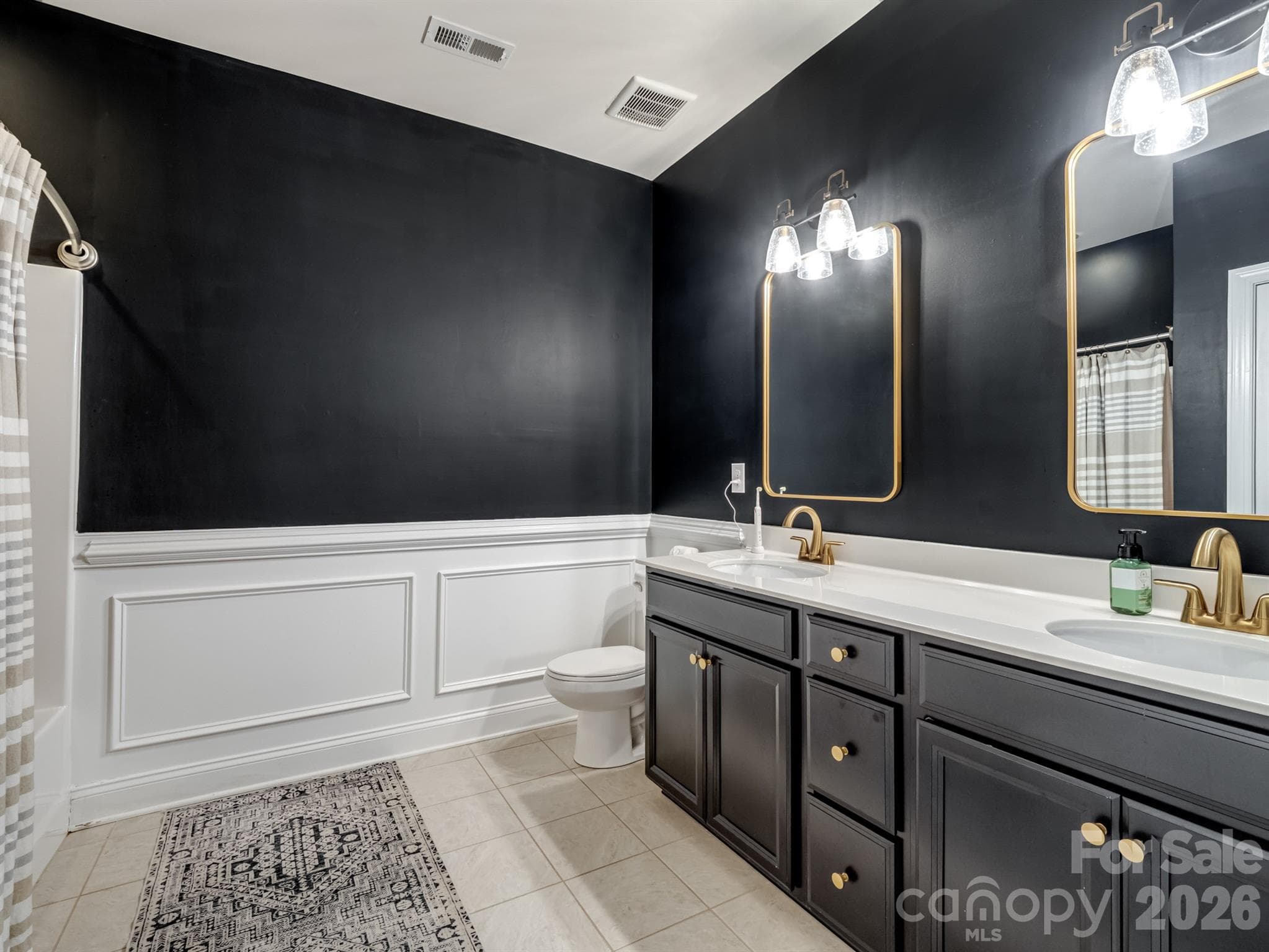 Single Family Residence at 12610 Old Westbury Drive, Cornelius, photo 35 of 42