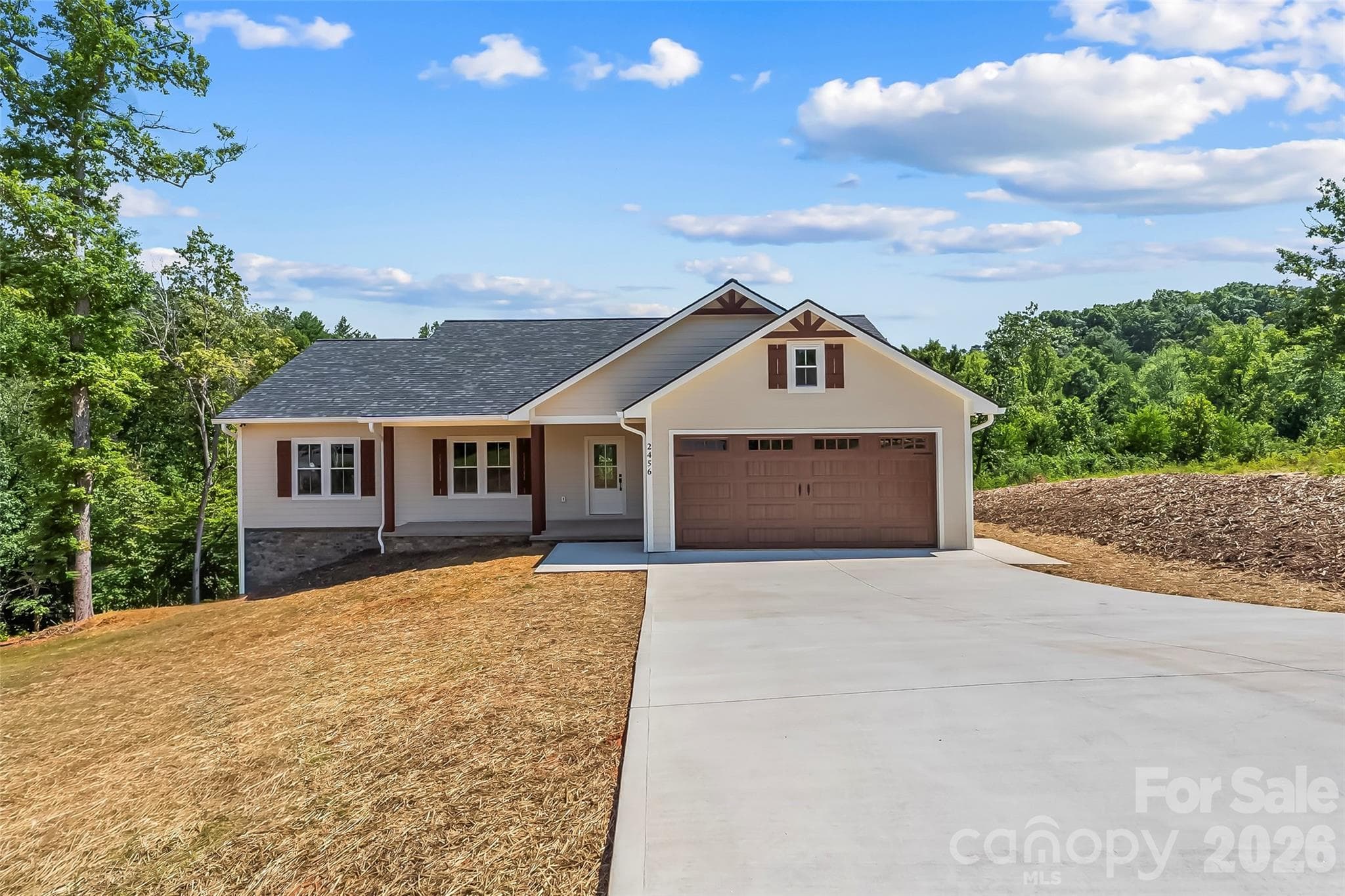 Single Family Residence at 2456 Saratoga Run, Morganton, photo 2 of 30