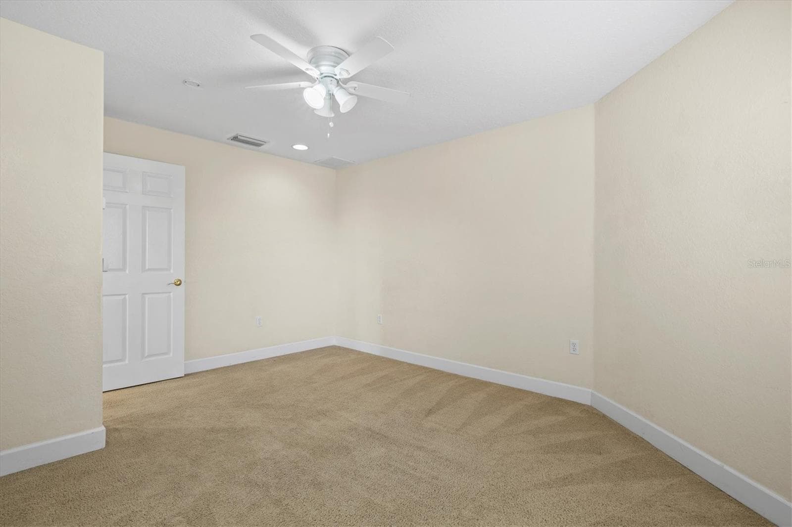 Single Family Residence at 10115 DAY LILY CT, BRADENTON, photo 33 of 64