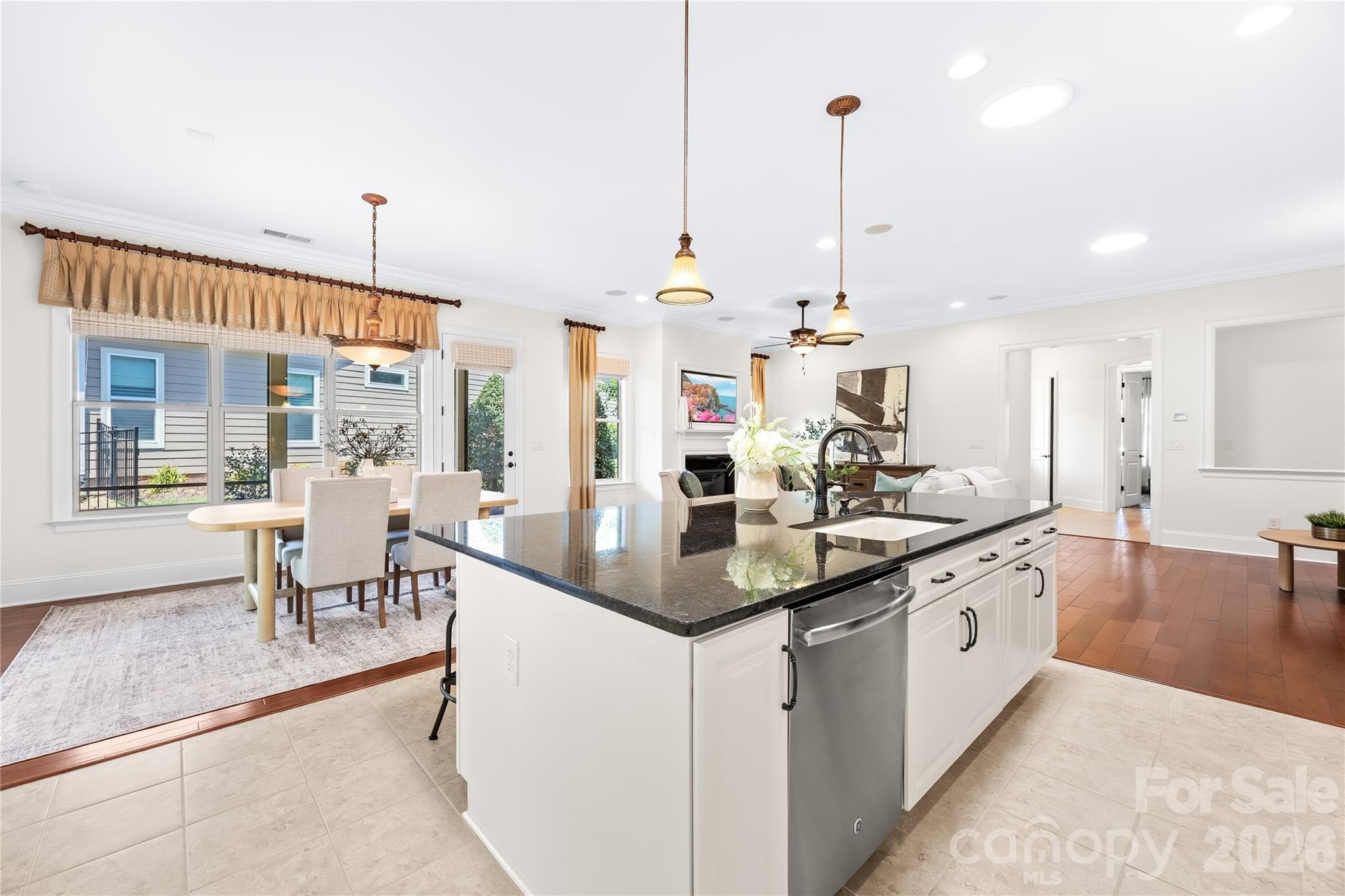 Single Family Residence at 124 Chimney Rock Court, Denver, photo 13 of 47