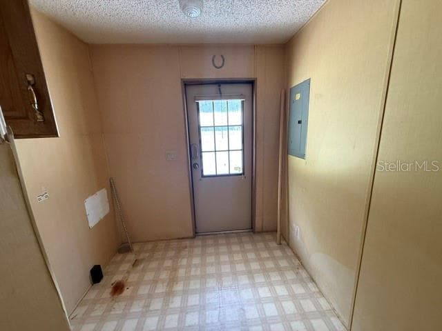 Manufactured Home at 18627 NW 24TH AVE, CITRA, photo 13 of 23