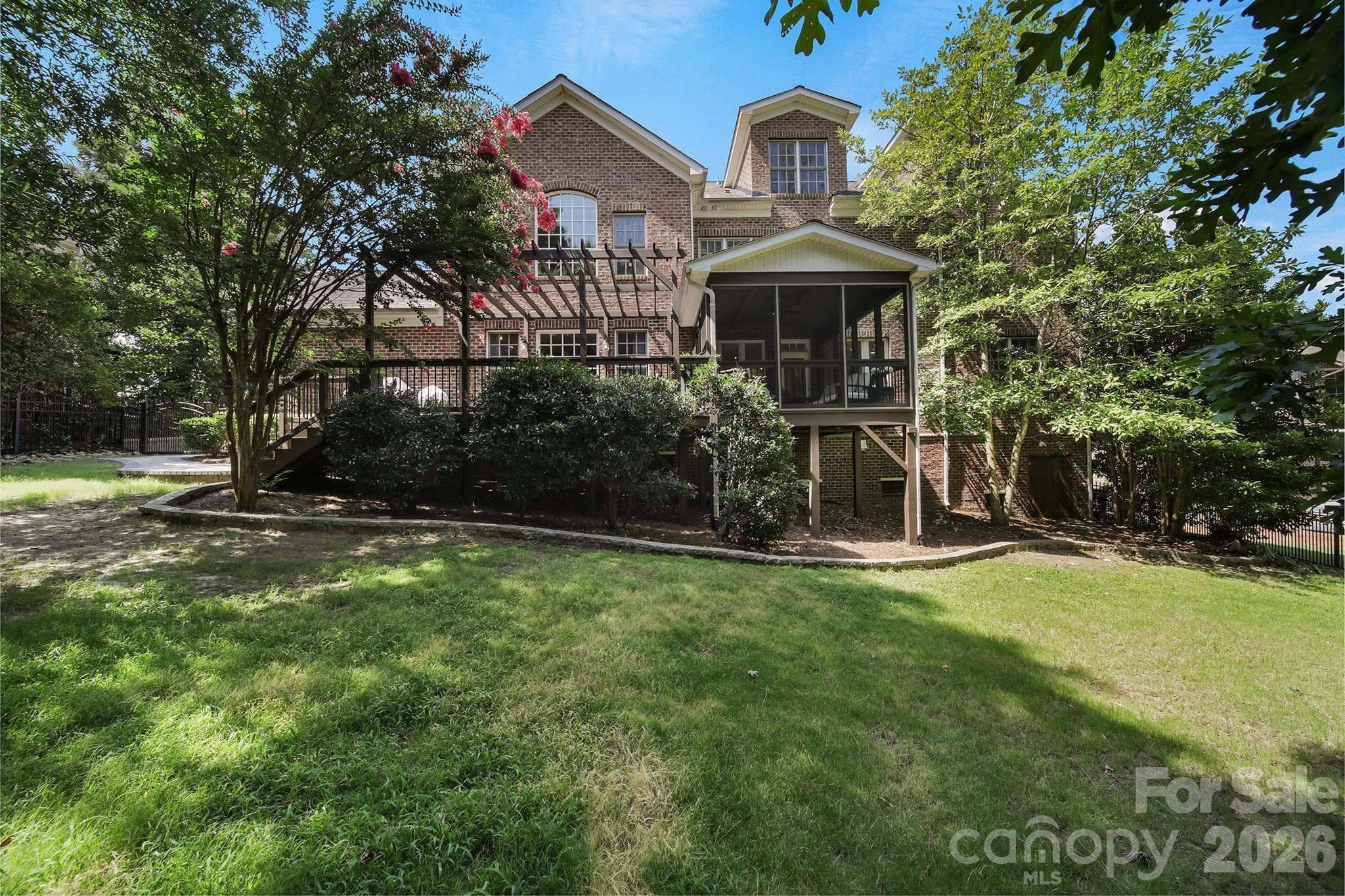 Single Family Residence at 16619 Flintrock Falls Lane, Charlotte, photo 42 of 48