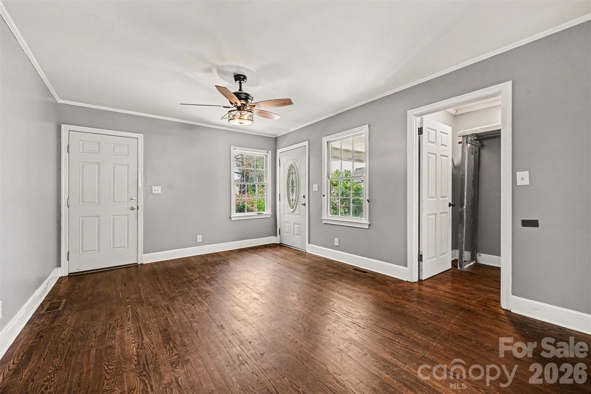 Single Family Residence at Lancaster, photo 7 of 29