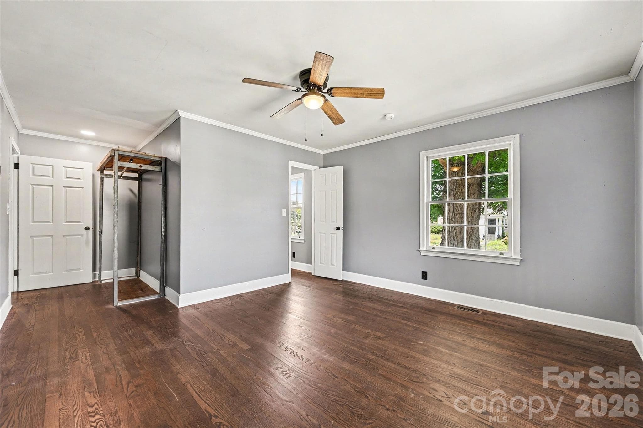 Single Family Residence at Lancaster, photo 18 of 29
